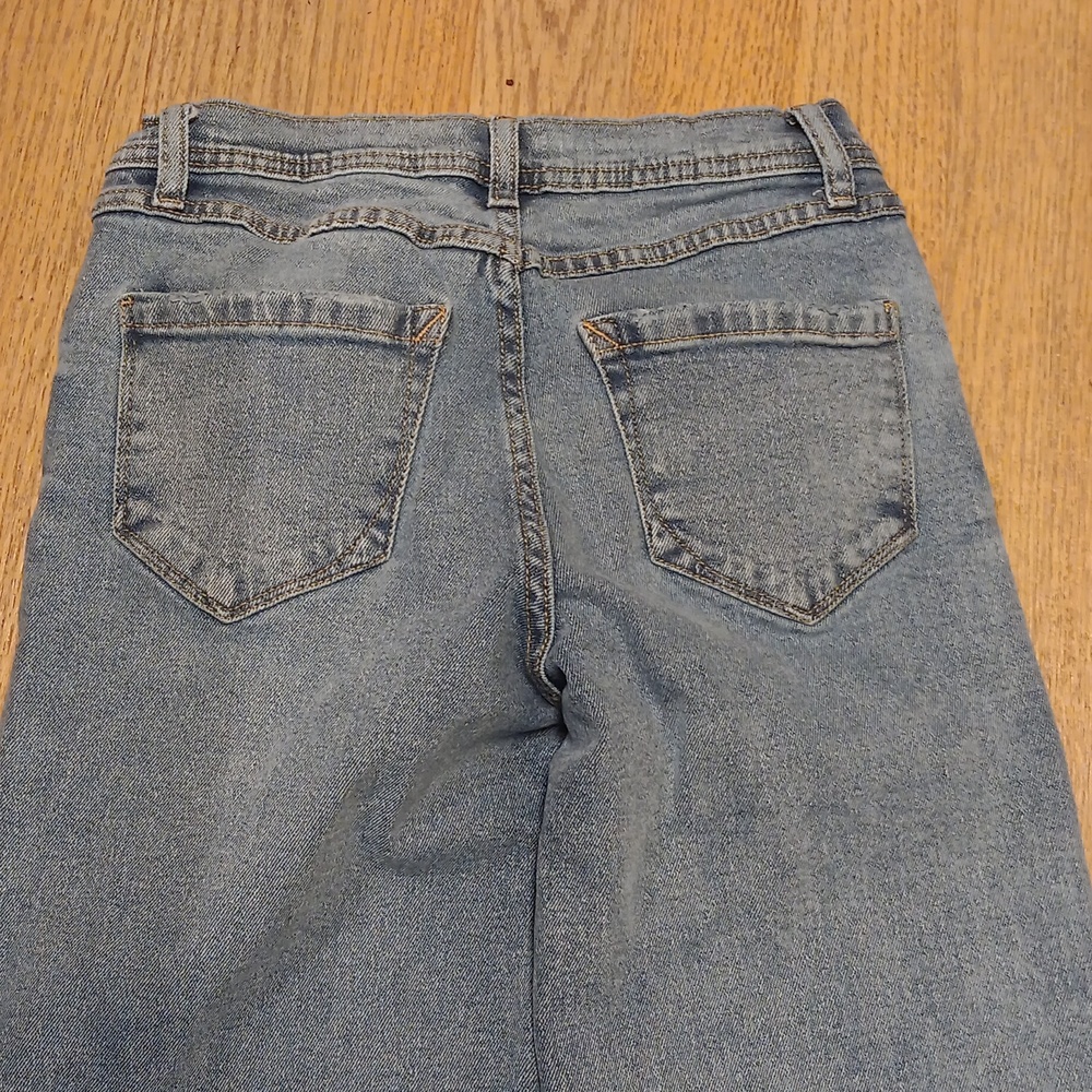 Kensie Washed Blue Wide-Leg High-Rise Jeans - Picture 6 of 11